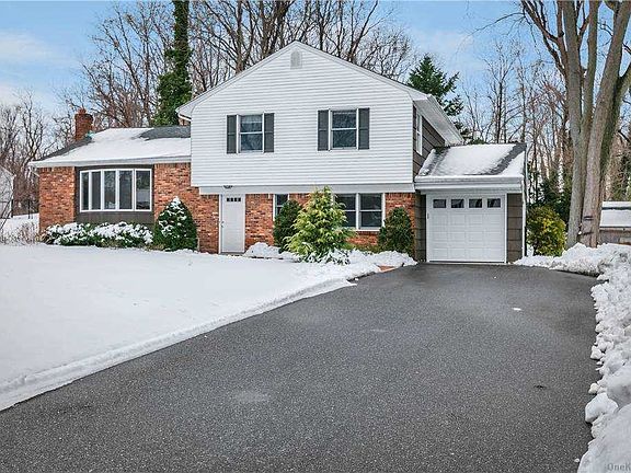 2nd image of 21 Dolphin Ln