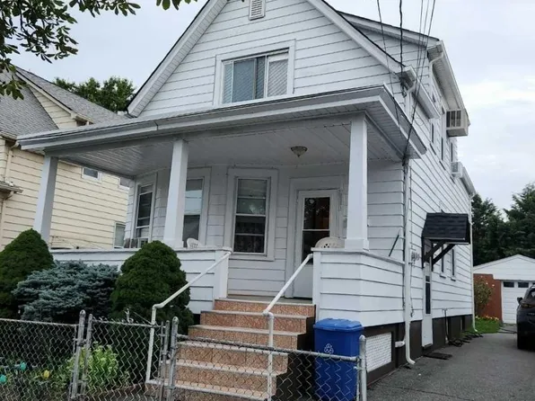 27 Halstead Ave, Wallington, NJ 07057