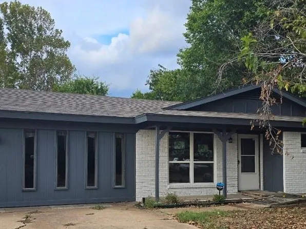 1541 Cloverdale Dr, Fort Worth, TX 76134