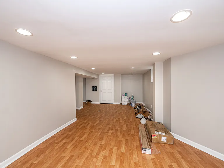 2737 Arbor Ave — Photo 36