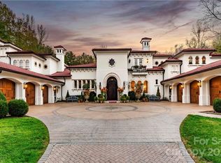 8371 Providence Rd, Charlotte, NC 28277