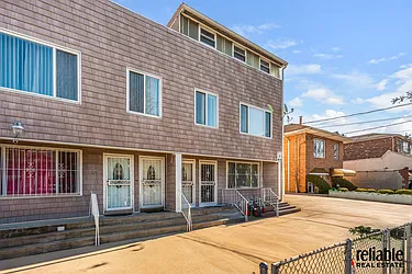 727 East 83rd Street