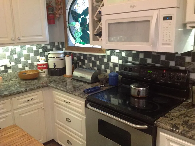 1140 Jonas Dr — Photo 6