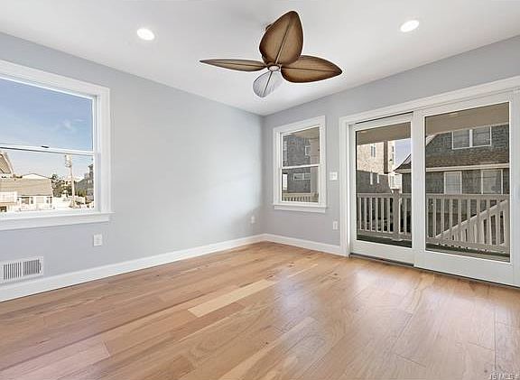 3rd image of 203 E 33rd St