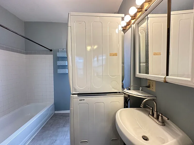 1456 W Augusta Blvd #3 — Photo 17