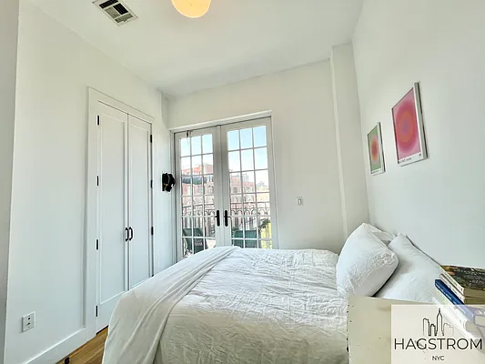 Rented by Hagstrom Management Inc | media 39