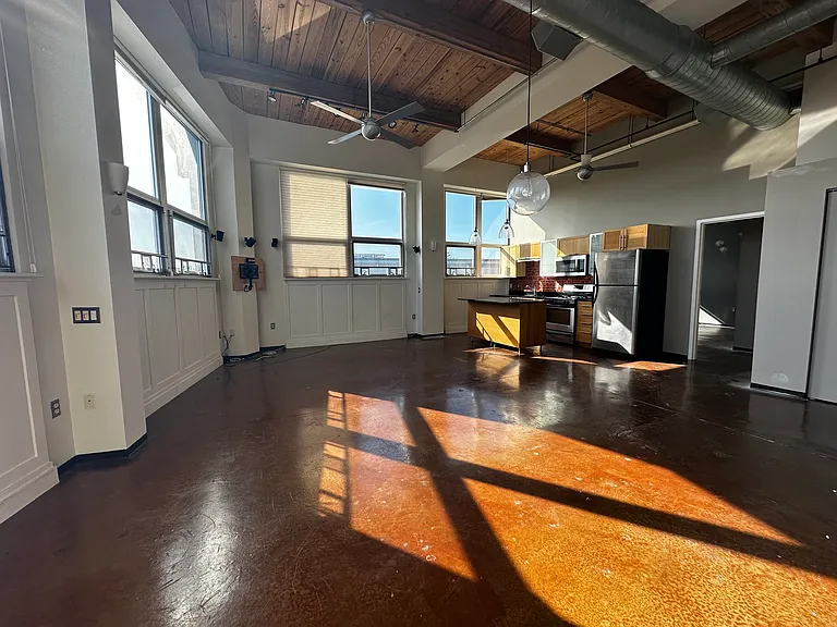118 Holmes St #4 — Photo 3