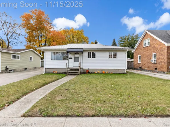 1218 Garfield St, Port Huron, MI 48060