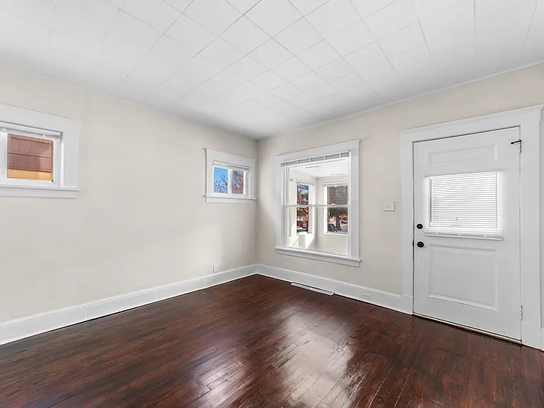 1448 Newman Ave — Photo 6