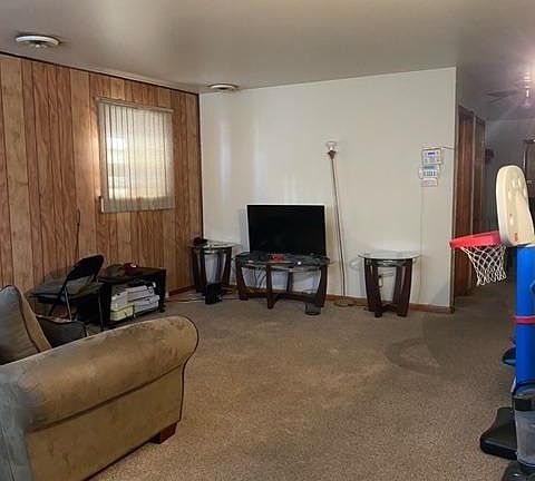 3rd image of 4333 Olcott Ave