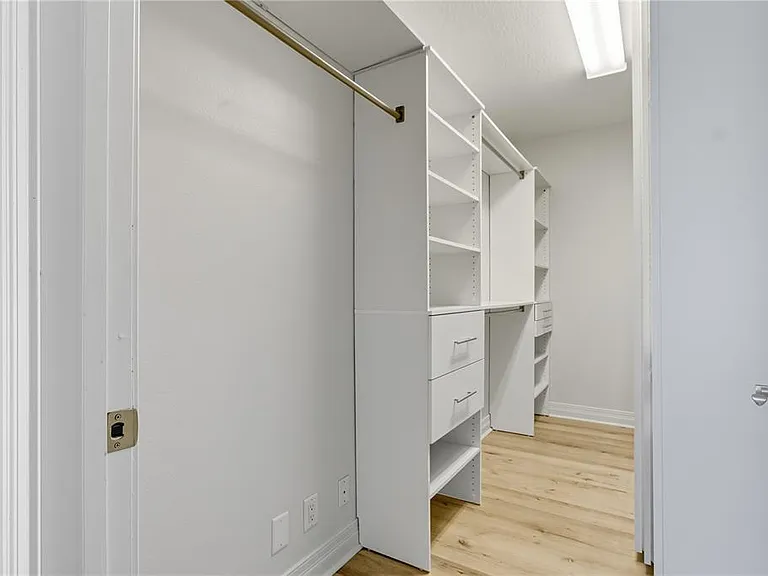 449 S 12th St #1504 — Photo 13