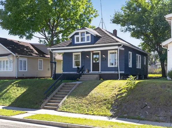 414 E Fairview Ave, South Bend, IN 46614