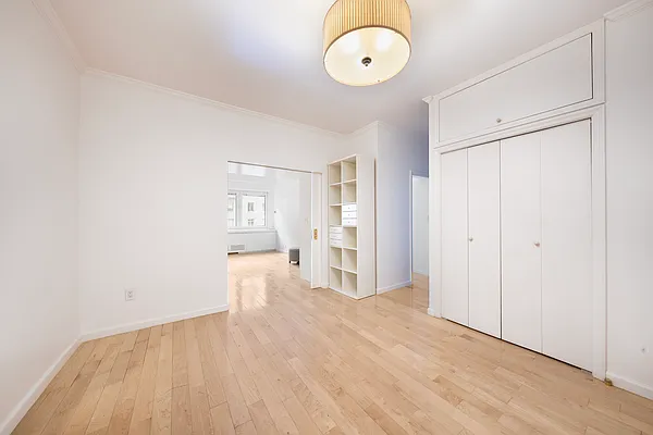 Rented by Douglas Elliman | media 16