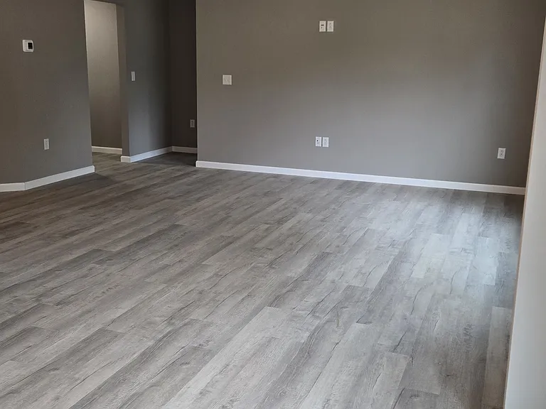 3465 N Pointe Ave — Photo 17