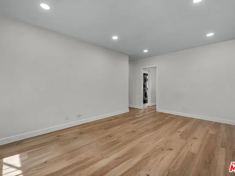 2027 Euclid St #C — Photo 4