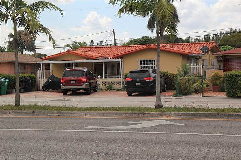 1st image of 430 NW 72nd Ave
