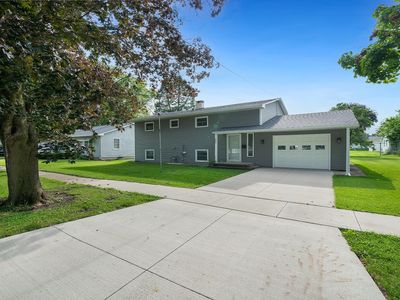 902 S 3rd St, Oregon, IL, 61061