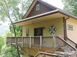235 Red Oak Ln, Burnsville, NC 28714