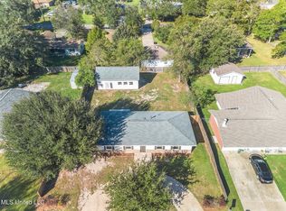 1114 Leigh St, Long Beach, MS 39560