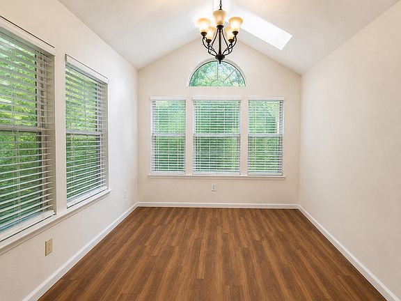 4th image of 2061 Alice Ave APT 303