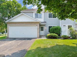 1747 Weston Ln, Shakopee, MN 55379