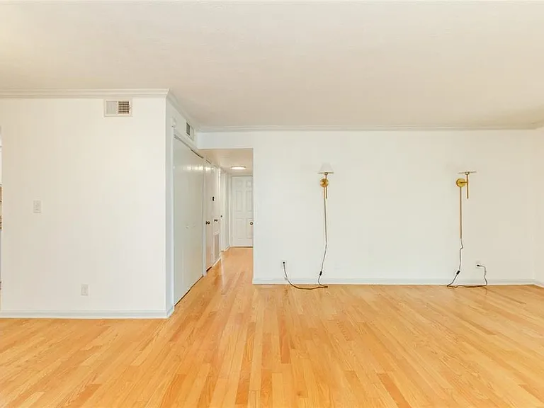 3005 Seven Pines Ln #201 — Photo 6