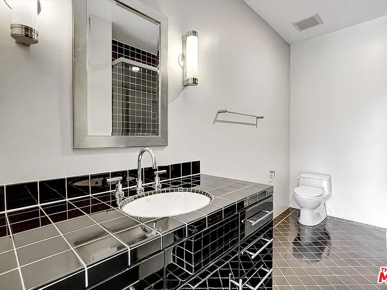 3850 Rambla Orienta — Photo 26