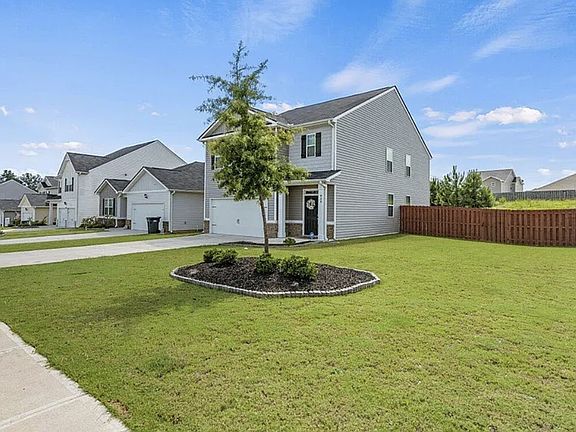 2nd image of 925 Hay Meadow Dr