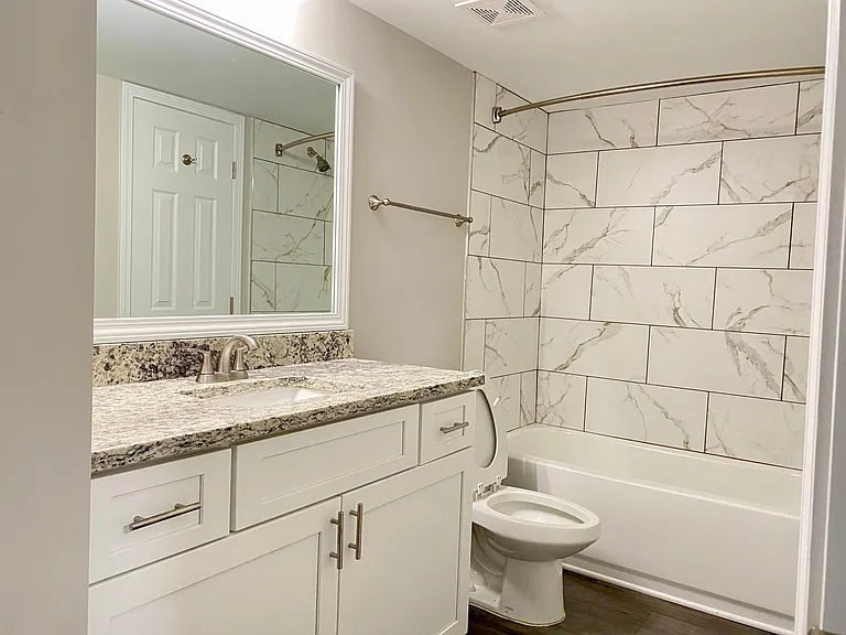 1033 Seasons Pkwy #1033 — Photo 15