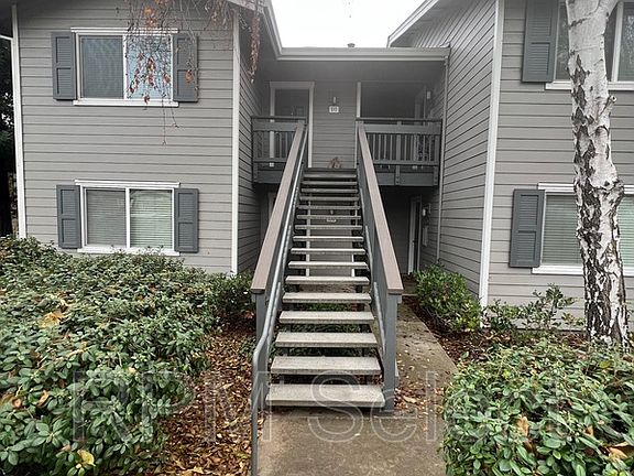 2nd image of 500 Spyglass Pkwy