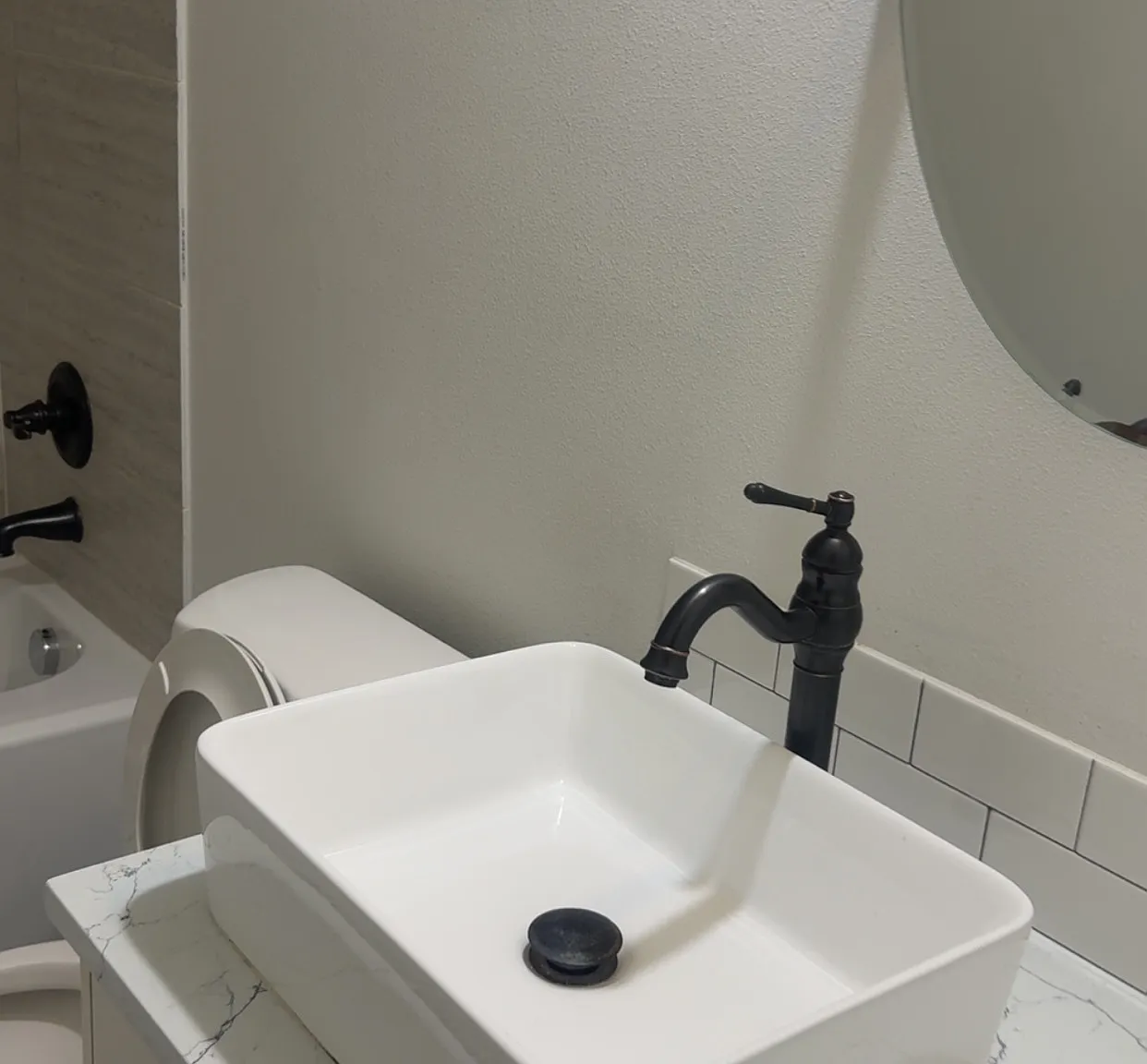 3 bed, 1.5 bath, $2,450 — Photo 3