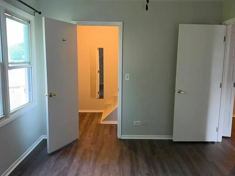 302 Creekside Dr — Photo 9