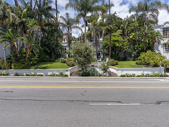 5th image of 8491 Fountain Ave #8497A-2