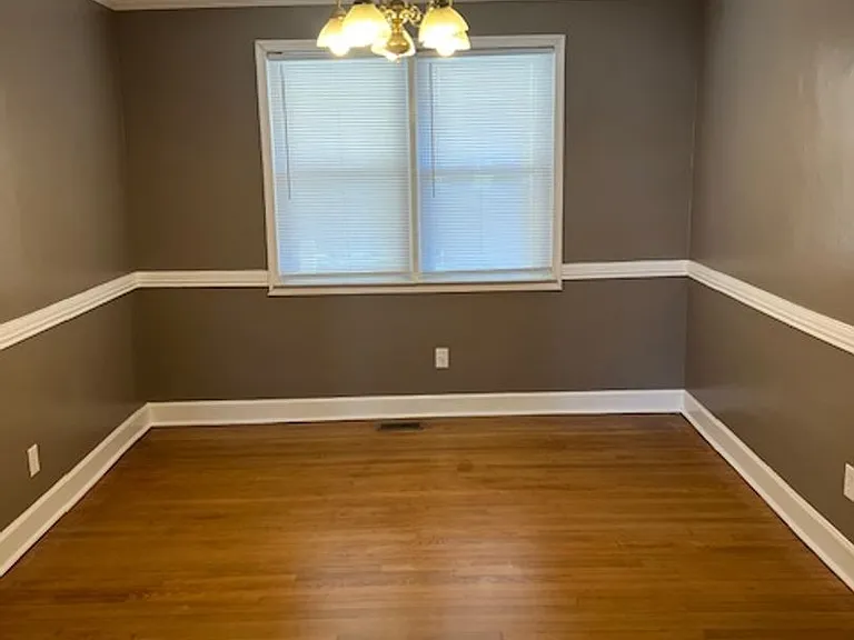 5905 The Alameda — Photo 21