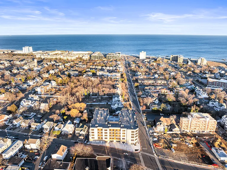 The View at Long Branch — Photo 17