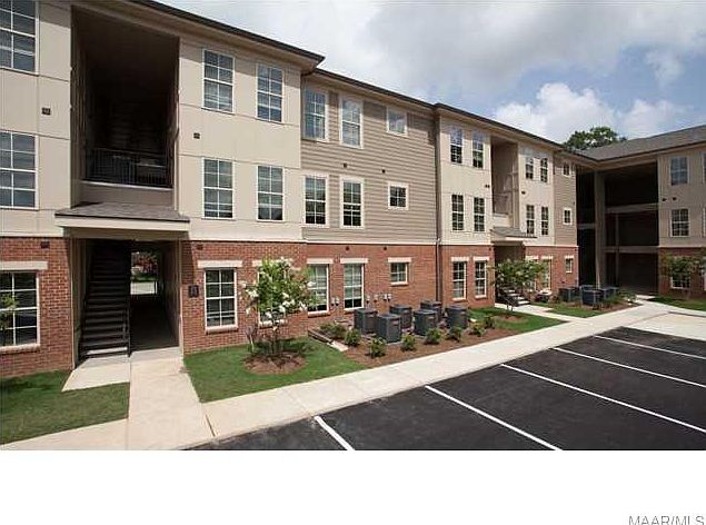 2nd image of 2727 Boultier St APT 302