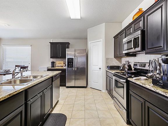 5th image of 2609 Stonewall Ln
