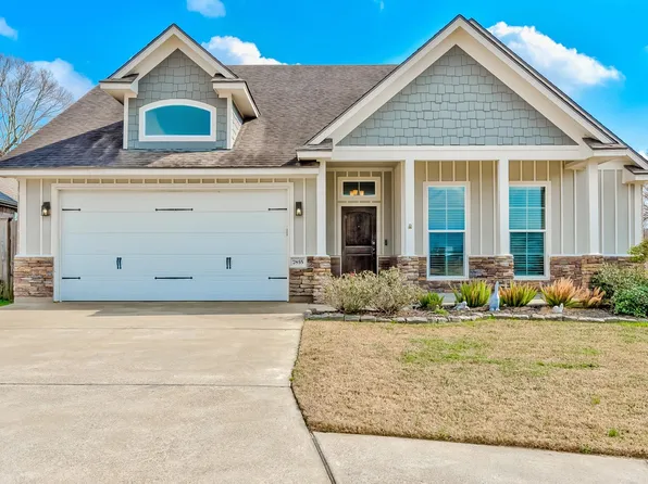 7855 Oakridge Dr, Nederland, TX 77627