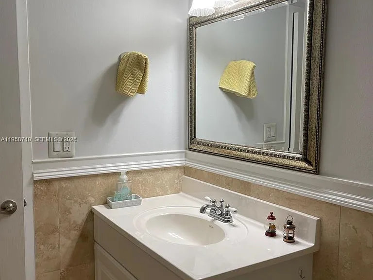 3180 S Ocean Dr #1602 — Photo 47