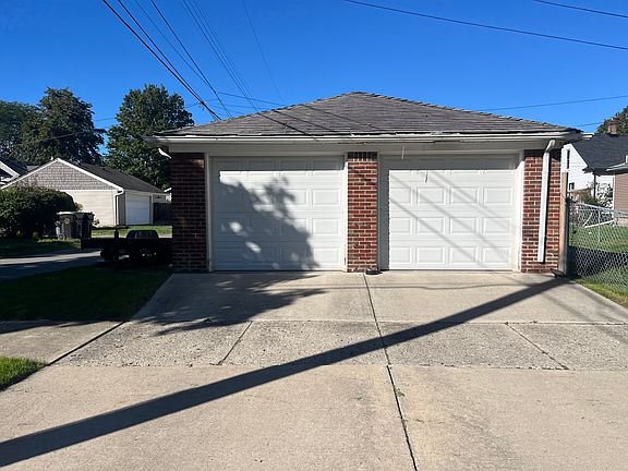 2nd image of 2186 3rd St #2