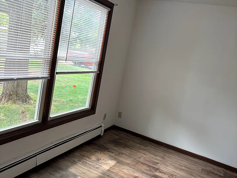 3813 Restwood Rd #3 — Photo 3