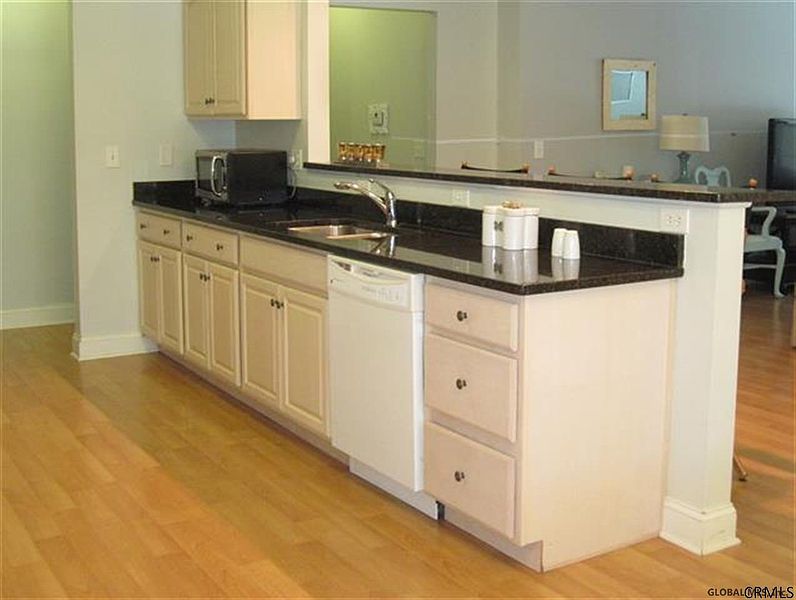 3rd image of 204 VLY POINTE Drive
