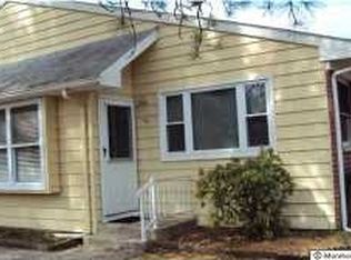 4 Lexington Ave, Dumont, NJ 07628