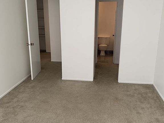 3rd image of 1414 San Carlos Ave APT 302