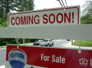 44202 2nd St E, Lancaster, CA 93535