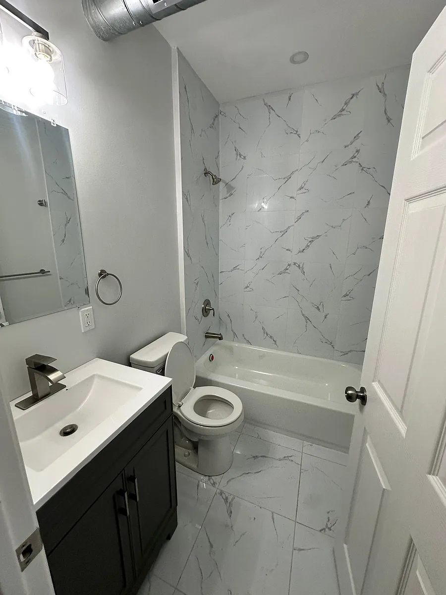 Building Photo - 3202 Brereton St #3