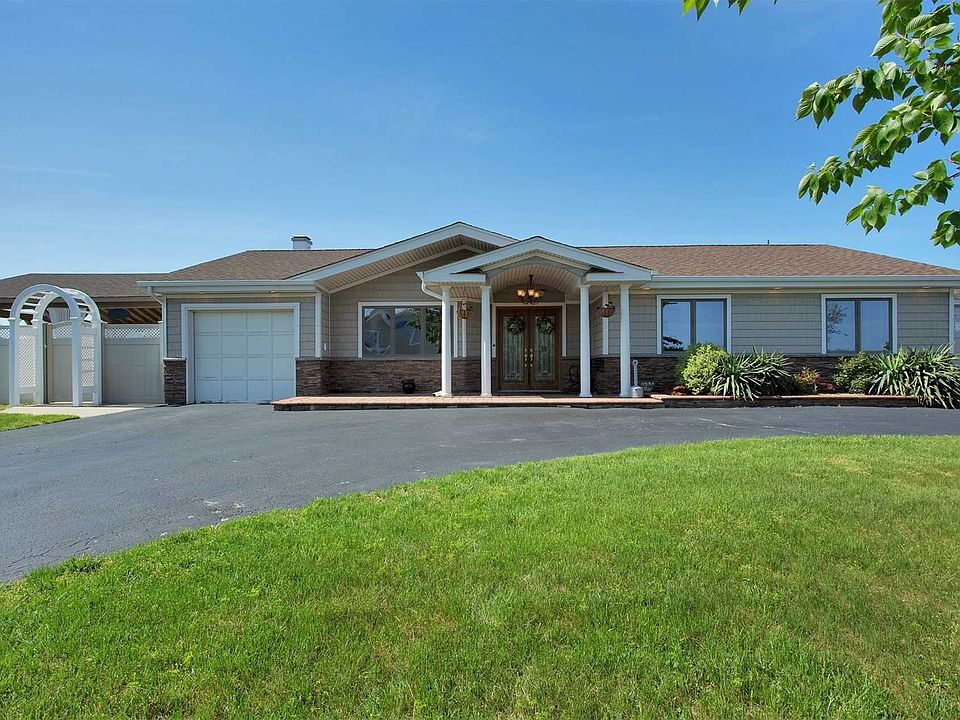 1st image of 21 Dolphin Ln E