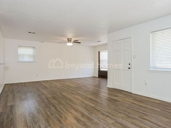 2nd image of 318 Hillwood Dr