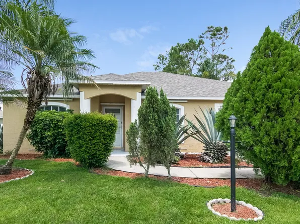 3275 Grand Pines Dr, Lakeland, FL 33810