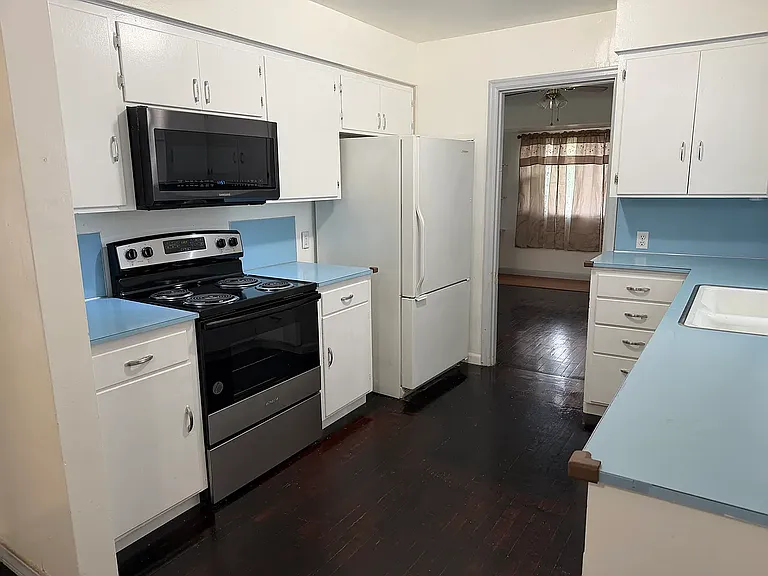 6521 Alfaretta St SW — Photo 4
